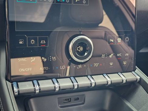 New 2027 GMC Terrain Elevation w/ Elevation Premium Package AWD/4WD image 28