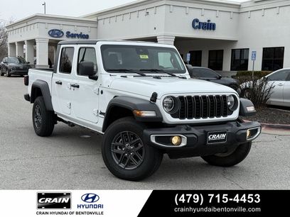 Used 2025 Jeep Gladiator Sport