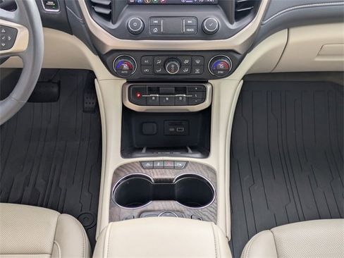 Used 2021 GMC Acadia Denali w/ Denali Technology Package image 20