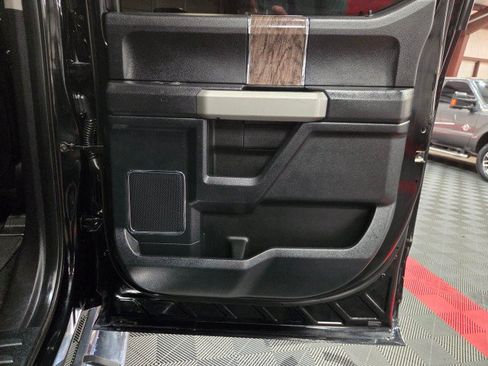 Used 2018 Ford F250 Lariat w/ Lariat Value Package AWD/4WD image 36