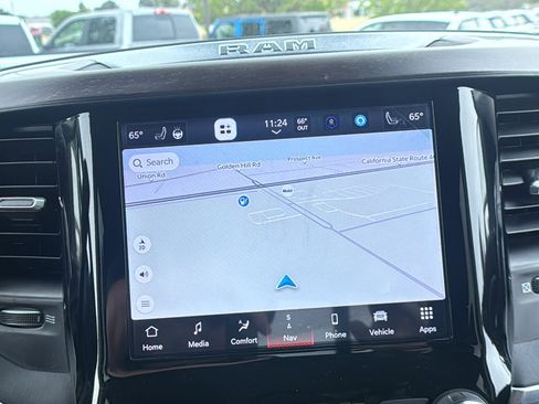 Used 2024 RAM 2500 Laramie w/ Safety Group image 28