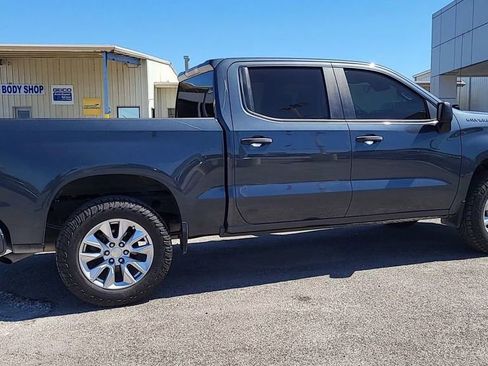 Used 2021 Chevrolet Silverado 1500 Custom image 8