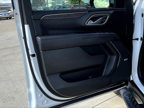 Used 2021 Chevrolet Tahoe Z71 image 21