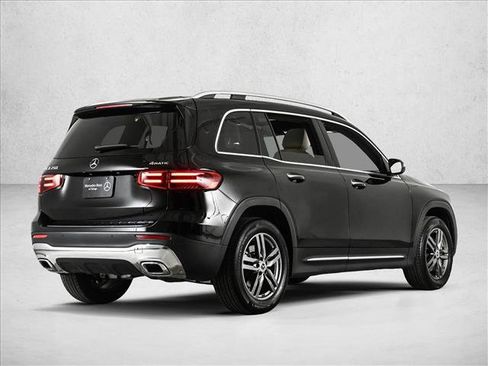 Certified 2026 Mercedes-Benz GLB 250 4MATIC image 5