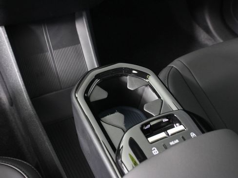 New 2026 Volvo EX30 Plus AWD/4WD image 7