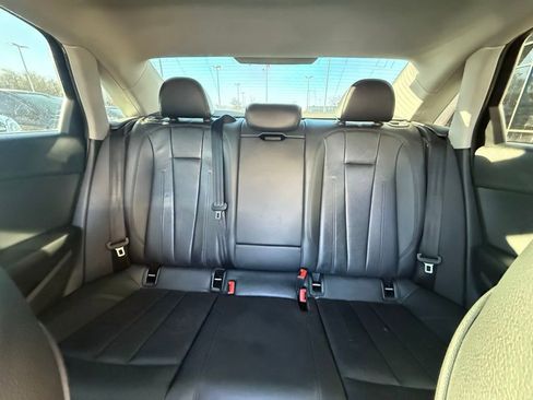 Used 2017 Audi A4 2.0T Premium image 22
