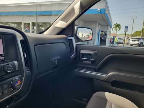 Used 2018 Chevrolet Silverado 1500 LT w/ All Star Edition RWD image 28
