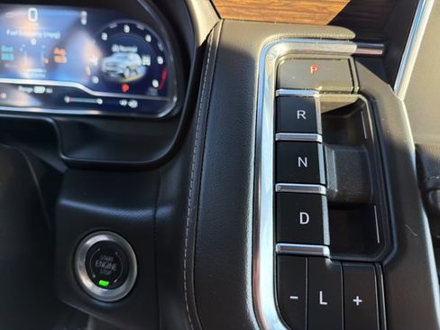 Used 2024 Chevrolet Tahoe High Country w/ Advanced Technology Package image 25