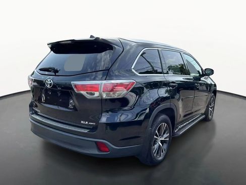 Used 2016 Toyota Highlander XLE image 8