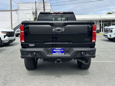 New 2026 Chevrolet Silverado 2500 ZR2 w/ ZR2 Bison Edition AWD/4WD image 4