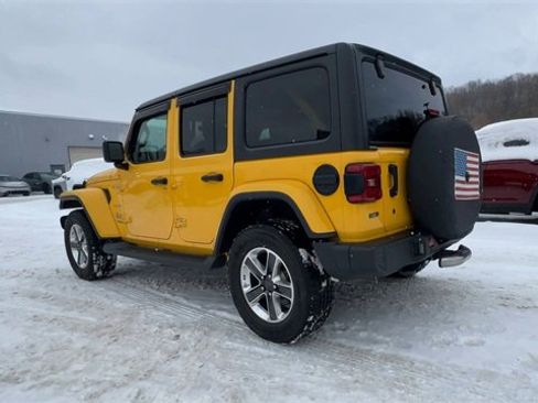 Used 2019 Jeep Wrangler Unlimited Sahara w/ Dual Top Group image 6