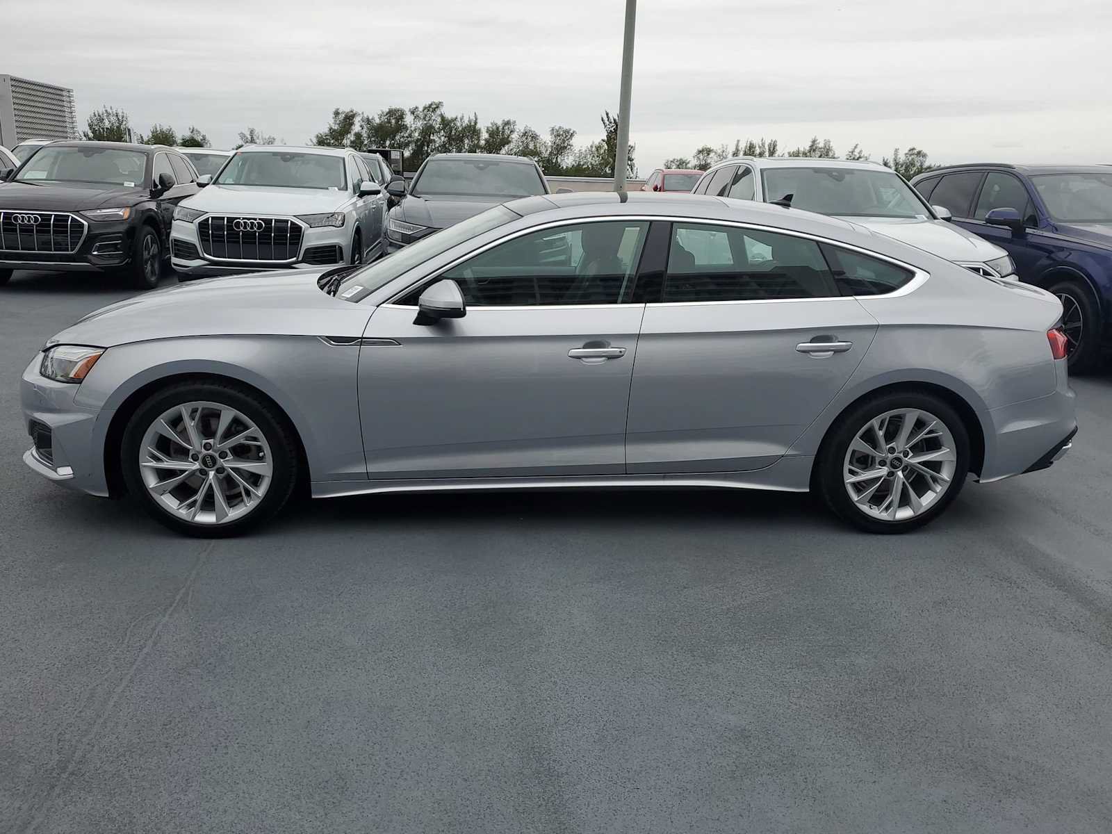 Used 2023 Audi A5 2.0T Premium Plus w/ Premium Plus AWD/4WD image 3