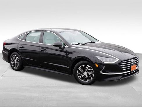 Used 2023 Hyundai Sonata Blue image 2