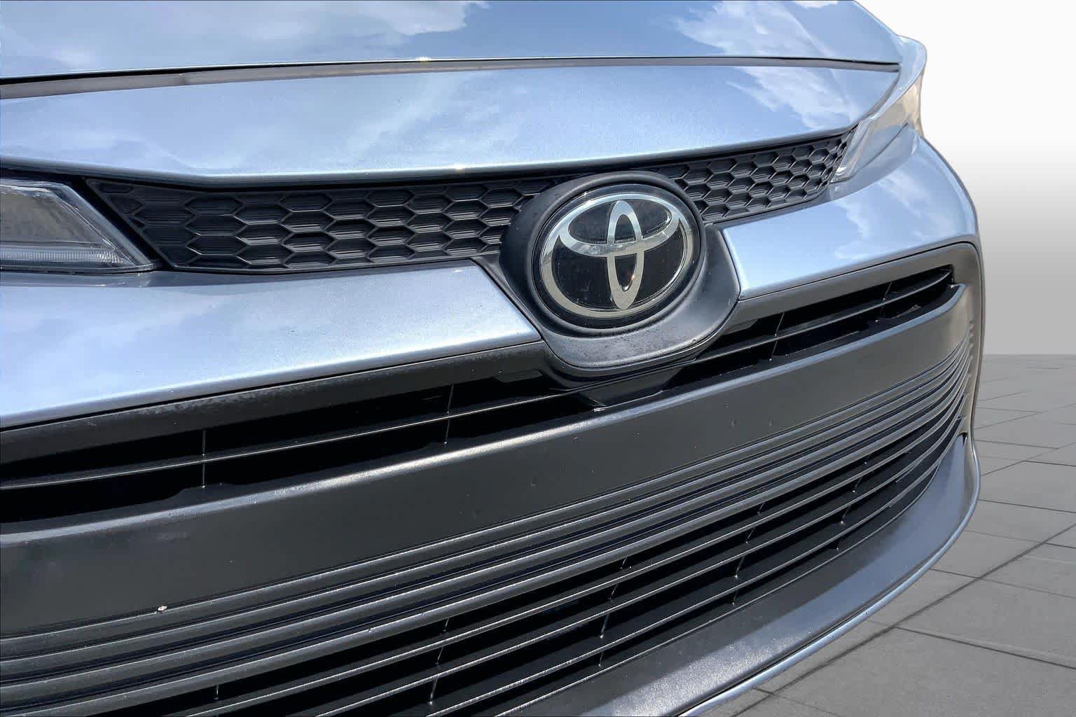 Used 2024 Toyota Corolla LE FWD image 29