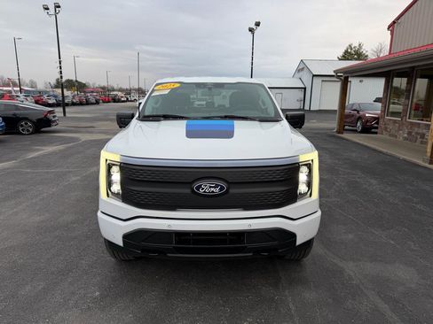 Used 2025 Ford F150 Lightning Flash image 10