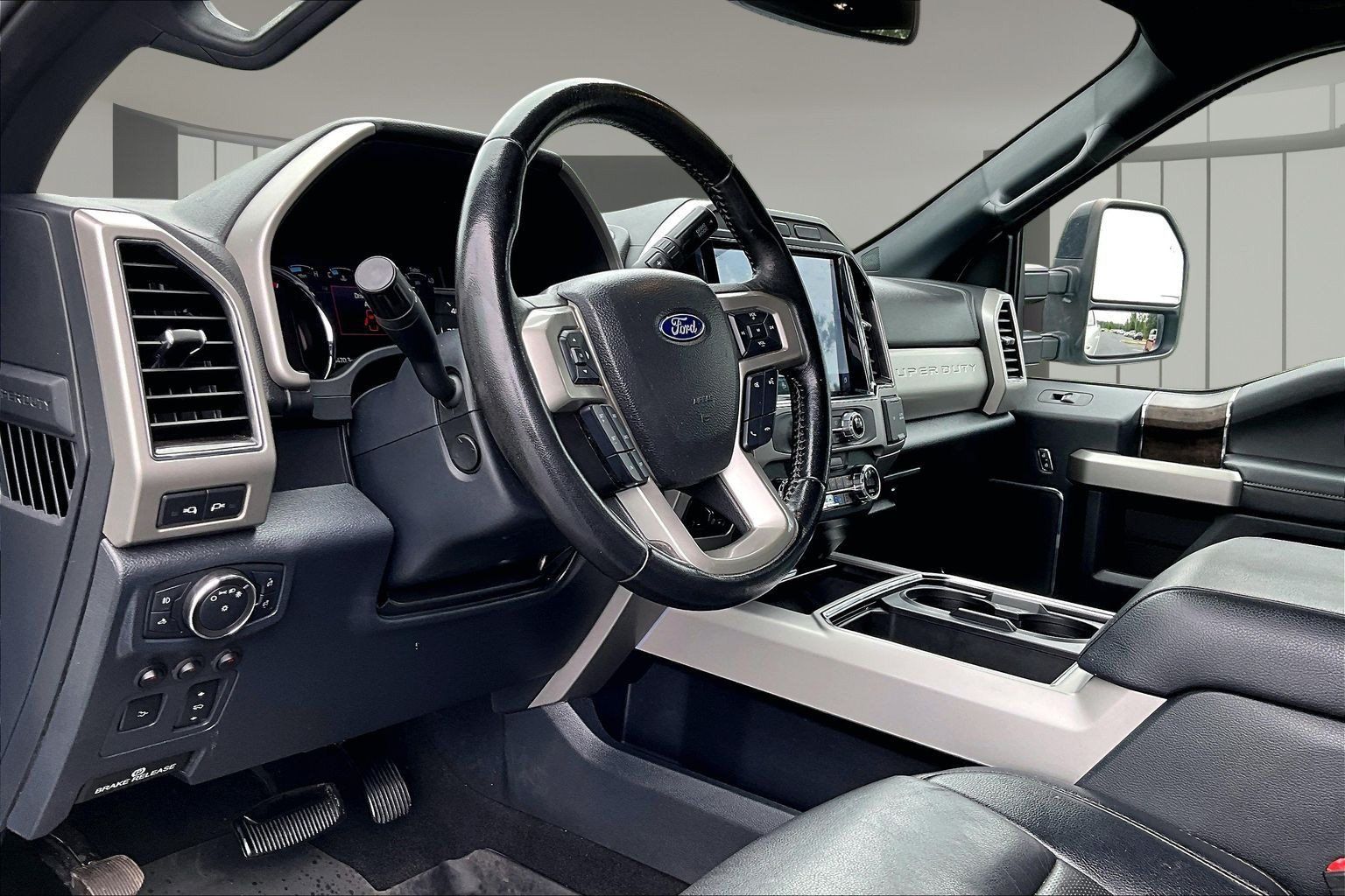 Used 2022 Ford F250 Lariat w/ Black Appearance Package AWD/4WD image 20