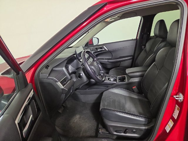 Used 2024 Mitsubishi Outlander SE AWD/4WD image 14
