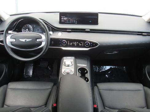 Used 2022 Genesis GV70 2.5T w/ Select Package image 3