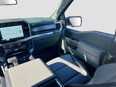 Used 2022 Ford F150 Lariat w/ Equipment Group 502A High image 24