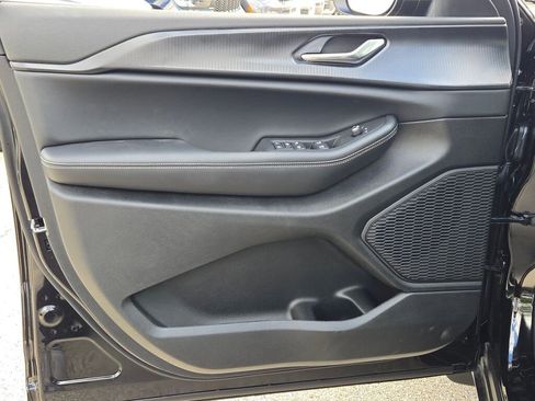 New 2025 Jeep Grand Cherokee L Laredo w/ Trailer Tow Package image 22