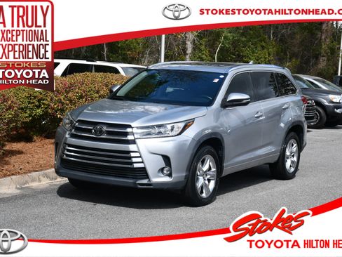 Used 2019 Toyota Highlander Limited image 1