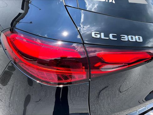 Used 2023 Mercedes-Benz GLC 300 4MATIC image 29