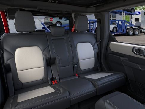 New 2026 Ford Bronco Outer Banks AWD/4WD image 10
