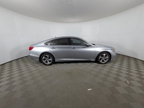 Used 2018 Honda Accord EX image 29