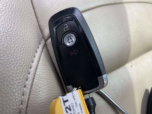 Certified 2021 Ford EcoSport SE w/ SE Convenience Package FWD image 30