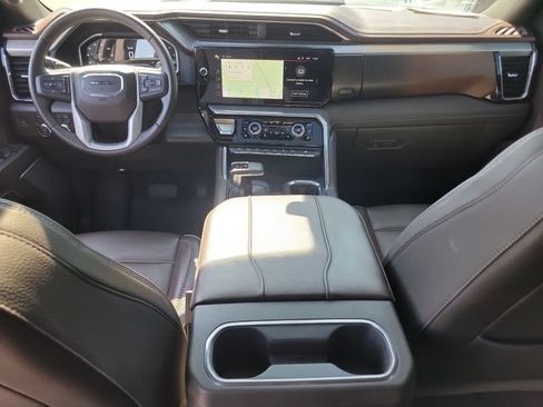 Used 2023 GMC Sierra 1500 Denali w/ Technology Package AWD/4WD image 14