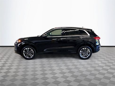 Used 2025 Audi Q5 Premium w/ Convenience Package AWD/4WD image 4