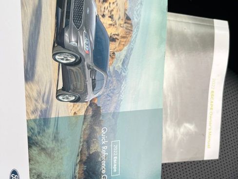 Used 2022 Ford Escape SEL w/ Technology Package image 9