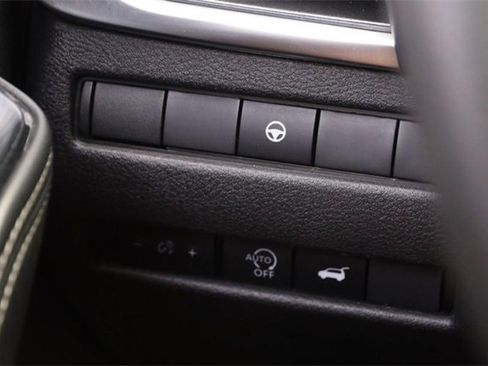 Certified 2024 Nissan Rogue SV image 20