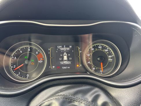 Used 2021 Jeep Cherokee Latitude Plus image 23