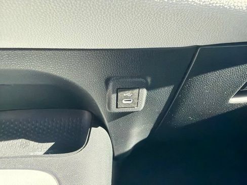 Used 2024 Toyota Corolla SE FWD image 17