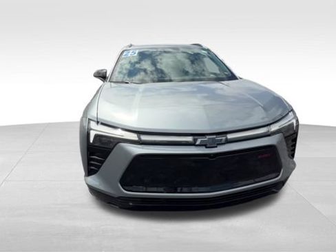 Certified 2025 Chevrolet Blazer EV RS AWD/4WD image 9