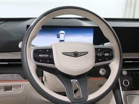 Certified 2025 Genesis GV80 3.5T Prestige AWD/4WD image 7