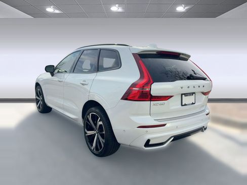 Certified 2023 Volvo XC60 B5 Ultimate w/ Protection Package Premier image 3