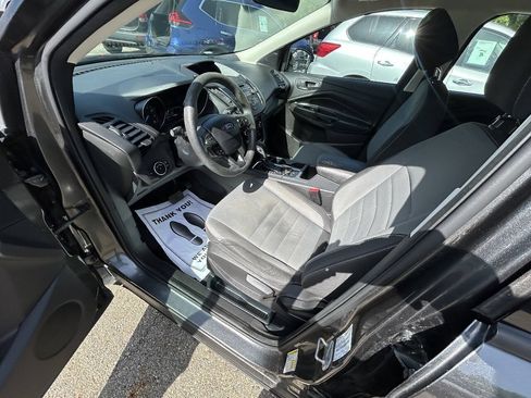 Used 2017 Ford Escape S FWD image 6