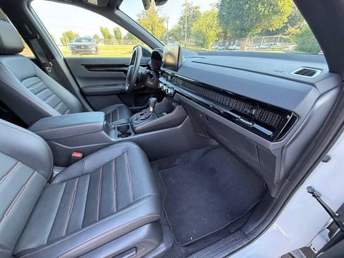 Used 2025 Honda CR-V Sport Touring image 45
