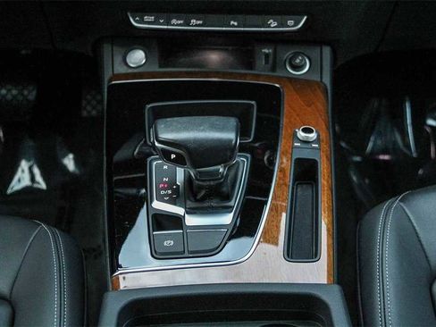 Used 2023 Audi Q5 2.0T Premium image 15