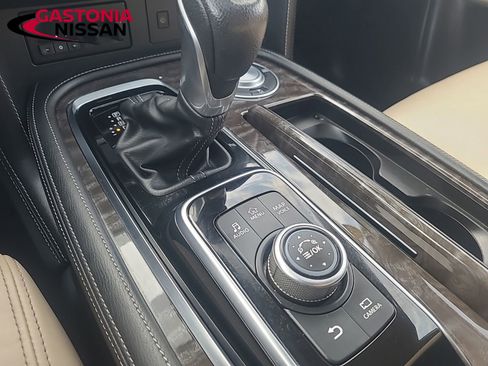 Used 2024 Nissan Armada Platinum w/ Captain's Chairs Package image 46