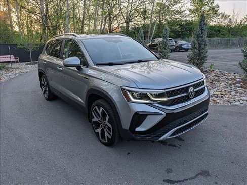 Certified 2023 Volkswagen Taos SEL AWD/4WD image 7