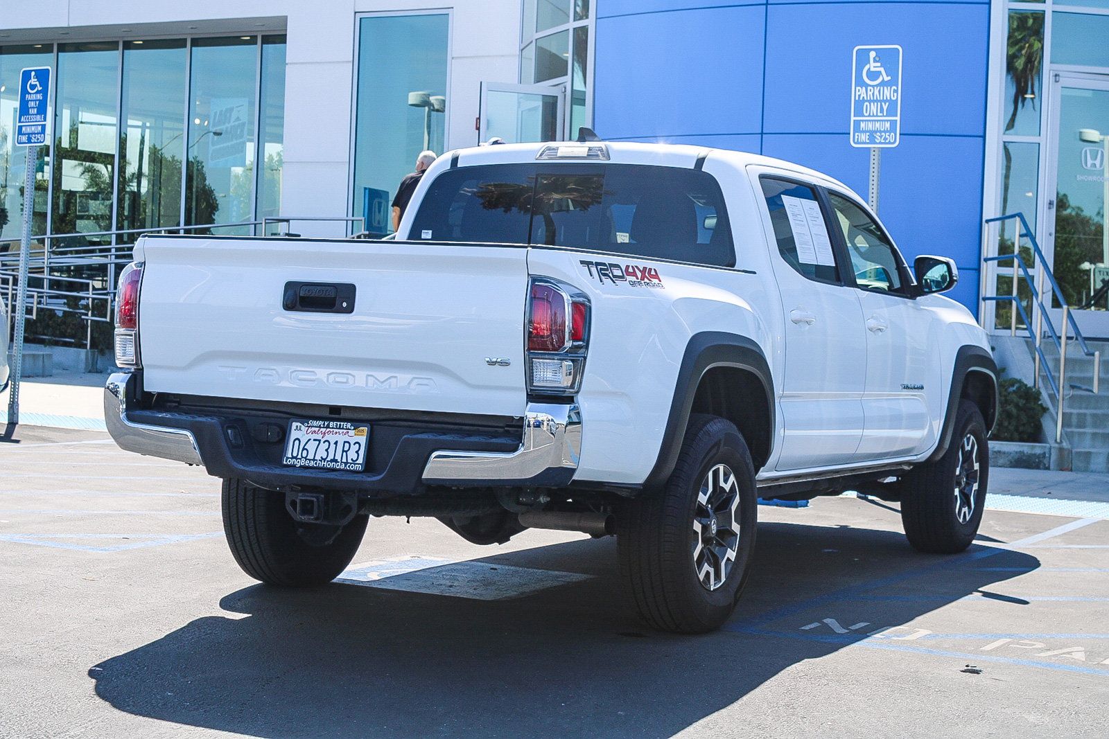 Used 2023 Toyota Tacoma TRD Off-Road AWD/4WD image 7