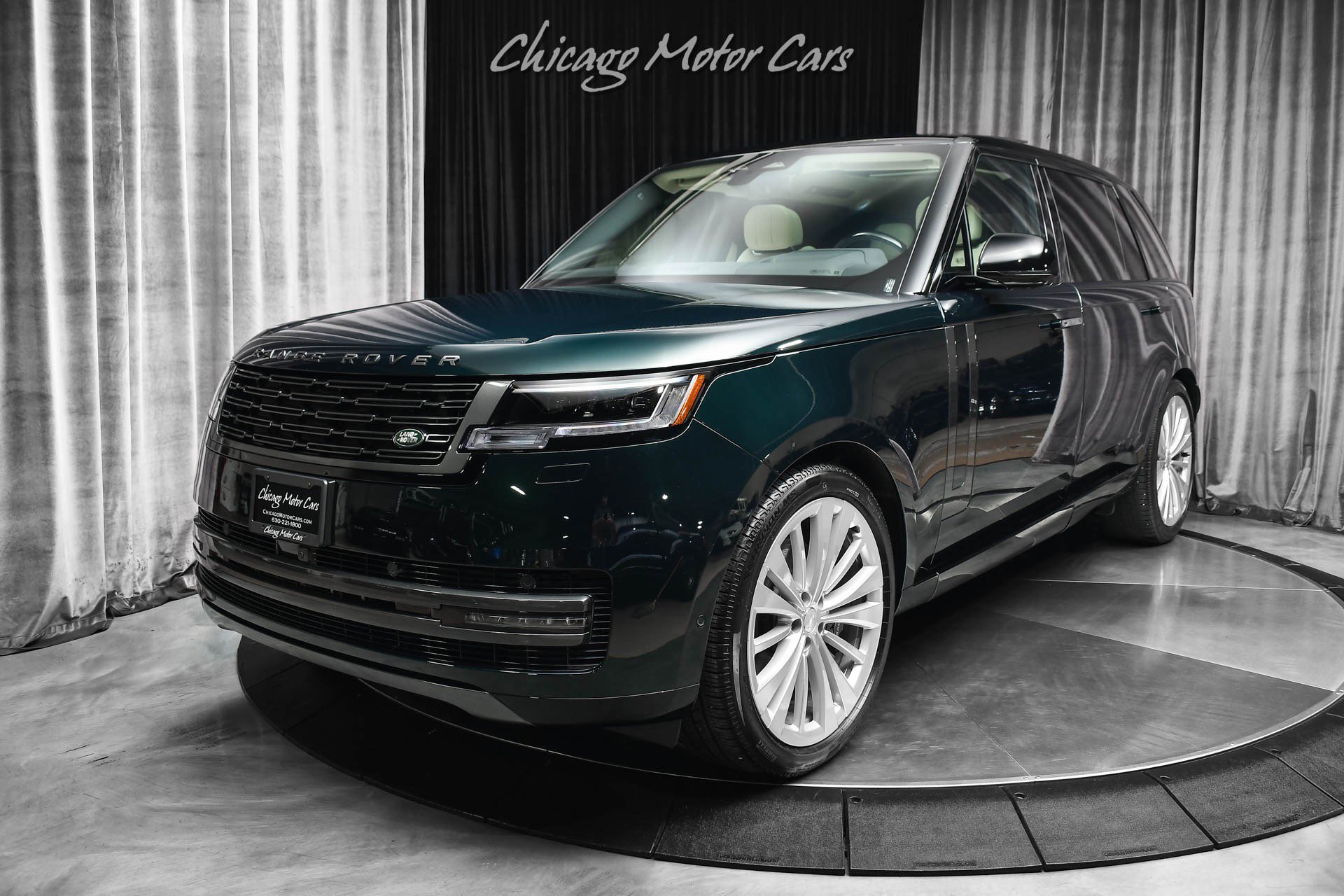 Used 2025 Land Rover Range Rover Long Wheelbase SE AWD/4WD image 43
