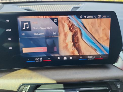 Used 2025 BMW X1 xDrive28i w/ Technology Package image 15