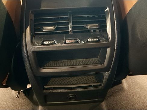 Used 2023 BMW X5 xDrive45e w/ Parking Assistance Package AWD/4WD image 29