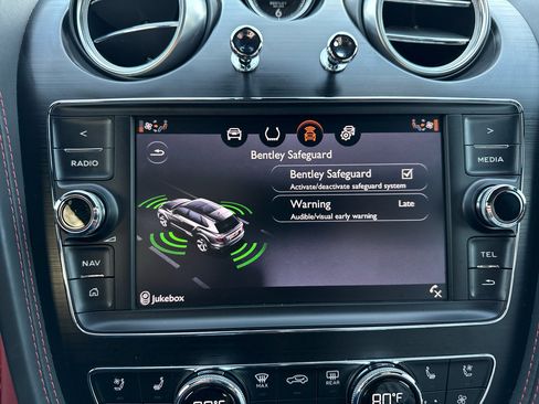 Used 2019 Bentley Bentayga image 84