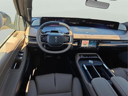 New 2025 Lincoln Navigator Black Label image 11