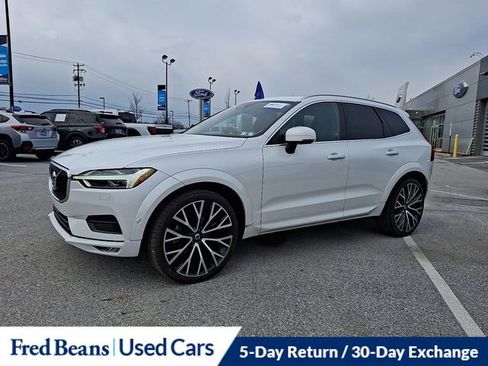 Used 2018 Volvo XC60 T6 Momentum w/ Advanced Package image 5